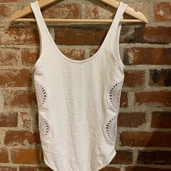 TOPSHOP white crochet bodysuit - Picture 3 of 5